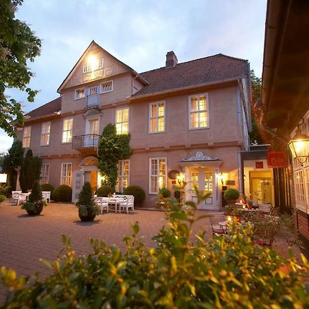 Althoff Hotel Fuerstenhof Celle Exterior foto The former railway station